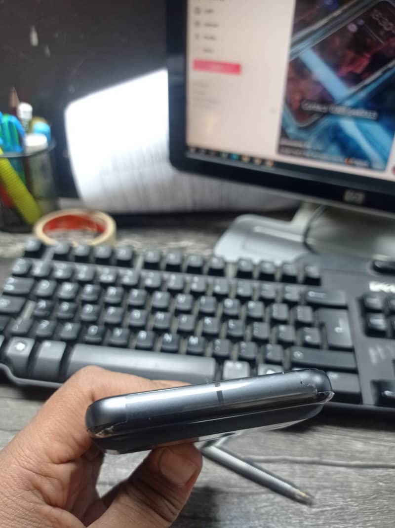 Google Pixel 8 6