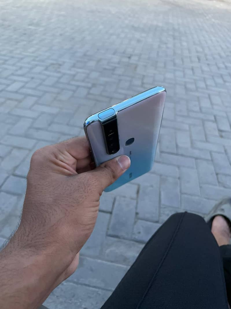 Tecno CAMON 15 Pro 0