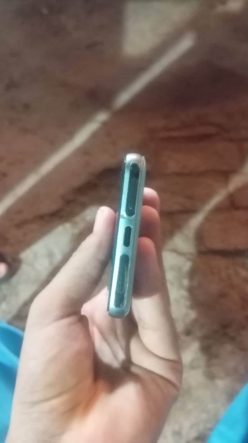 Google Pixel 8 2