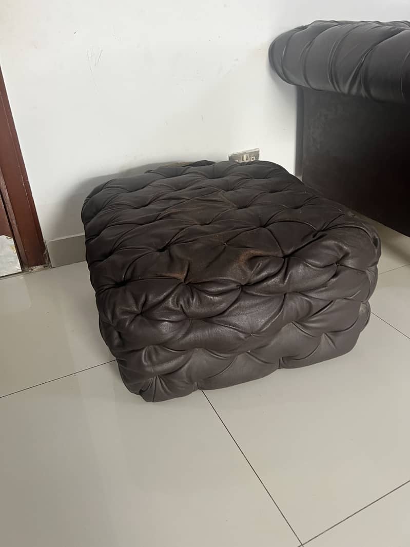 Sofa lather 1