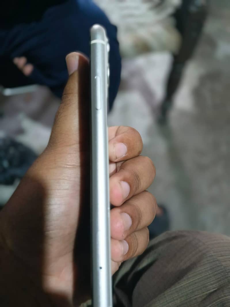 Apple iPhone 11 2