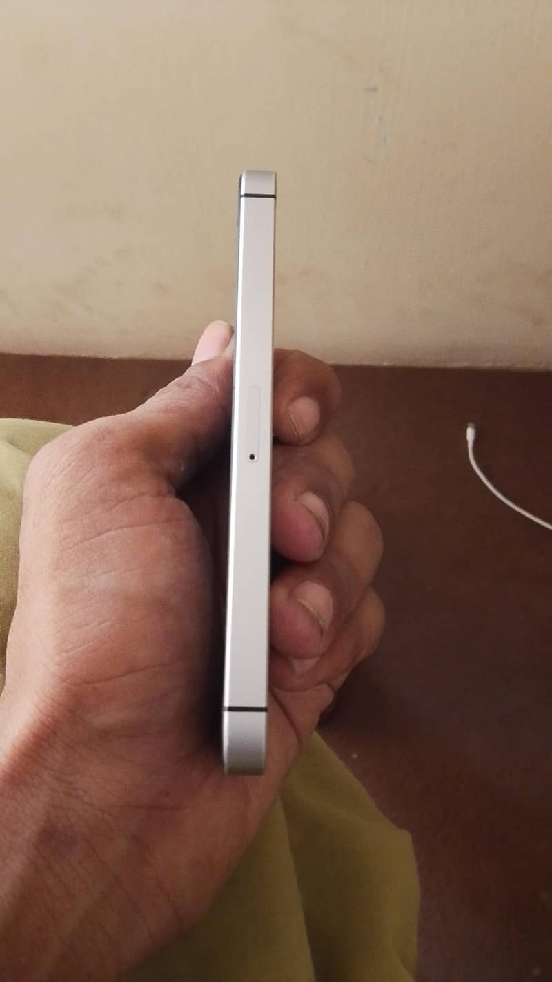 Apple iPhone SE 2