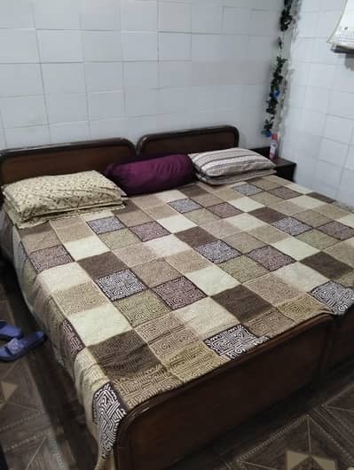 single bed with mattress