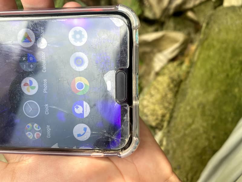 Sharp Aquos R3 1