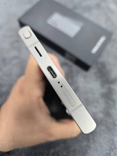 Samsung Mobile S24 Ultra