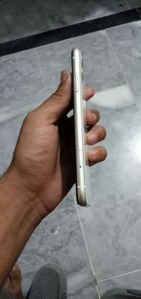 Iphone 11 4