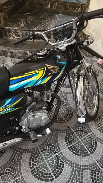 Honda GC 125 urgent sale only 1500 km driven