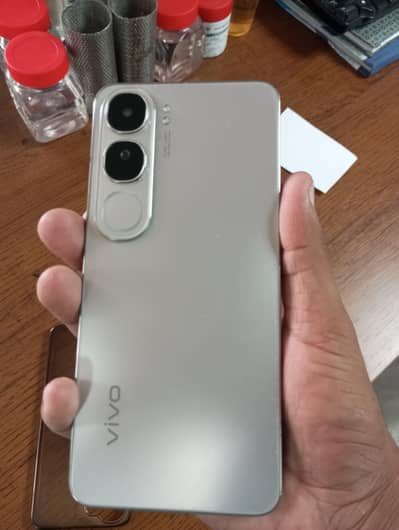 Vivo Y200