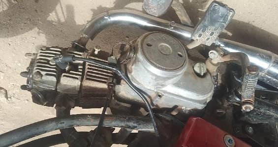 unique 100cc red color only latter 2010 model