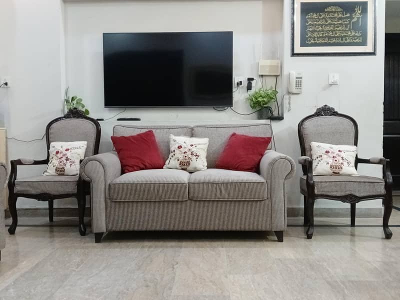 Luxury Sofa Set 1