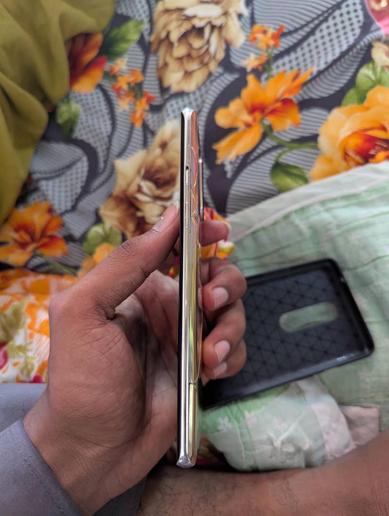 One Plus 8 4