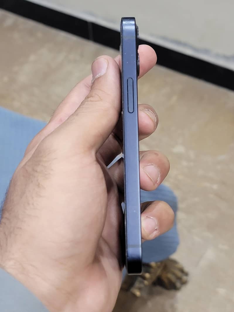 Apple iPhone 12 mini 3