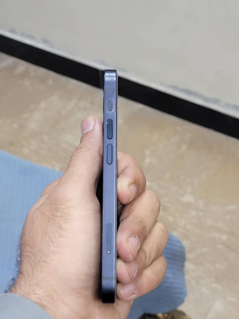 Apple iPhone 12 mini 9