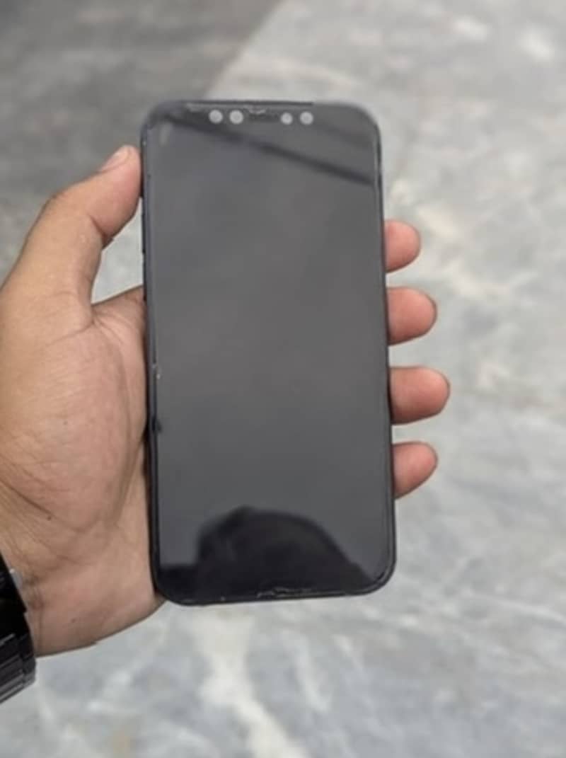 Apple iPhone 12 1