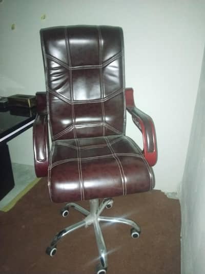 Modern Ergonomic Office Chair Executive Office Chair – Premium Quality