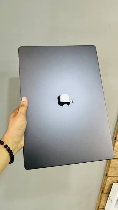Apple Macbook Pro M4 Chip 16" 24/512 open box