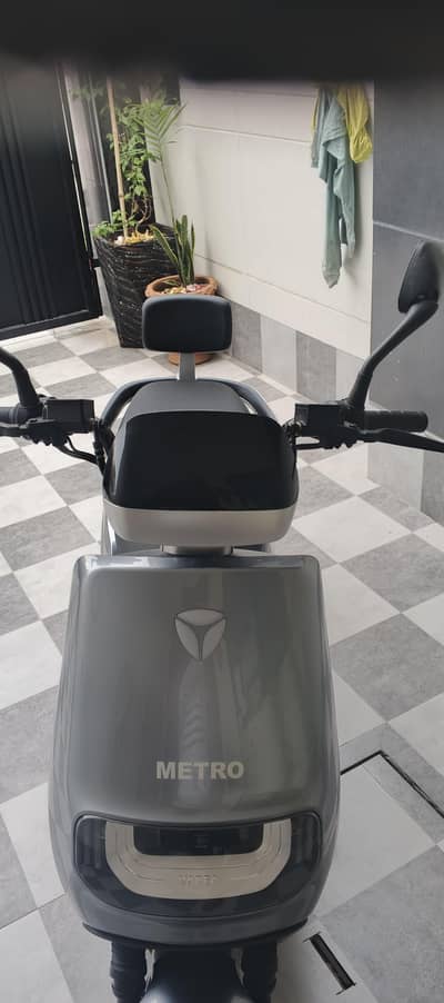 Metro Scooter – Excellent Running Condition