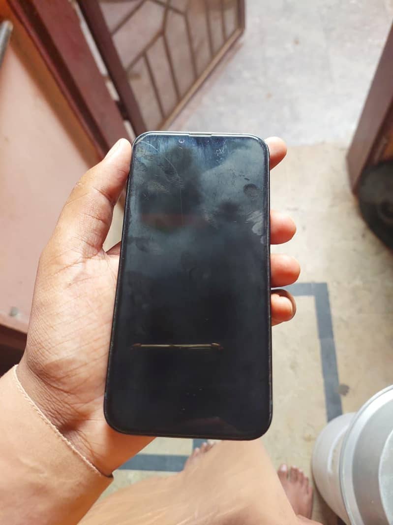 Apple iPhone 14 4