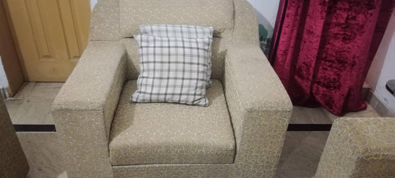 3,2,1 seater sofa 2