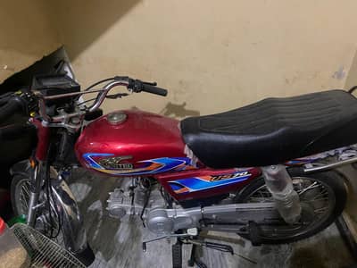 New CD 70 United bike