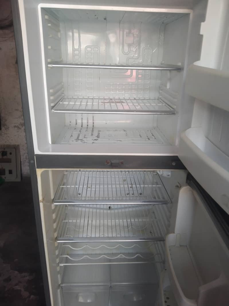 Orient Refrigerator 1