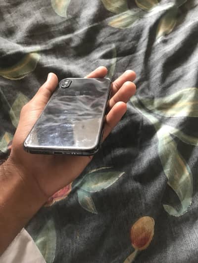 iPhone xs factory unlock