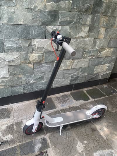 Electric scooter