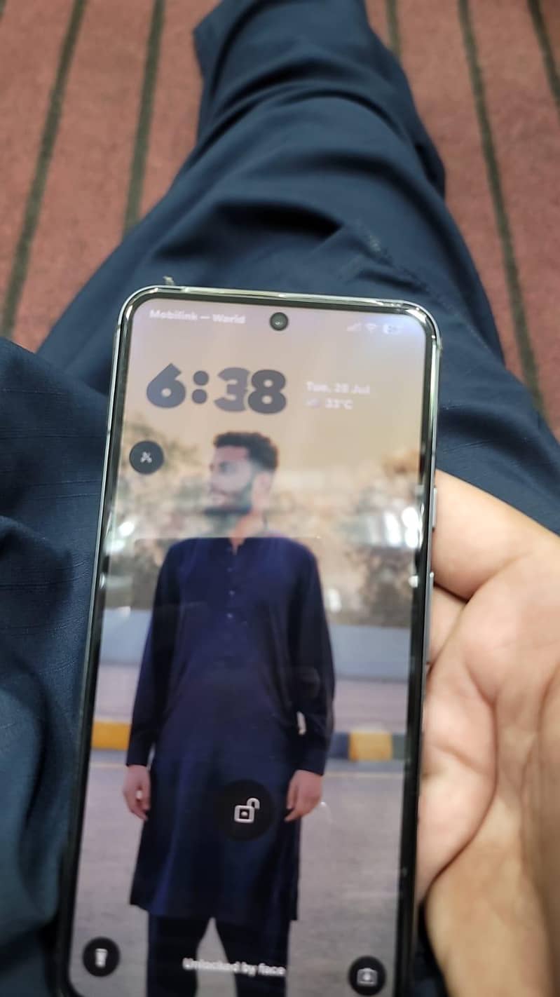 Google Pixel 8 1