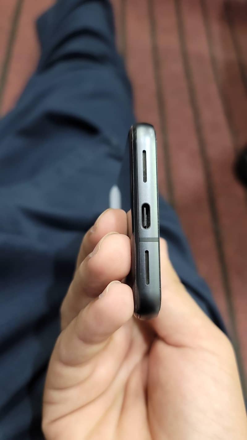 Google Pixel 8 3