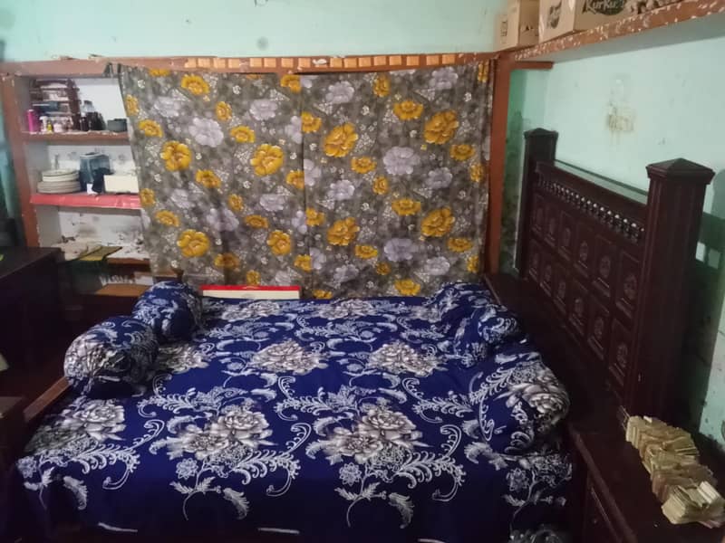 Bed com matress 0