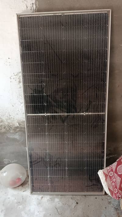 Solar plate