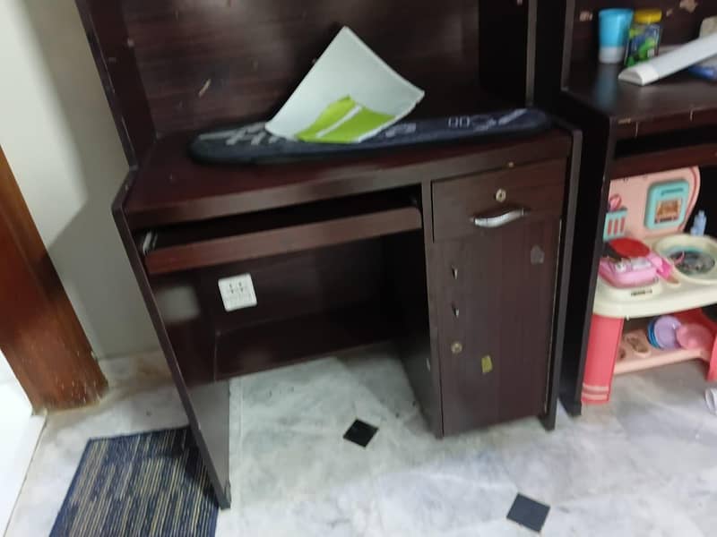 writing table 3
