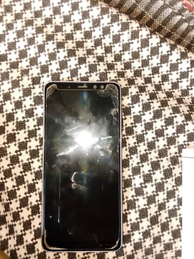Samsung Mobile A8 Plus