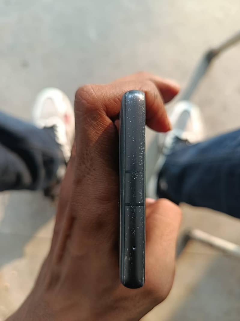 Google Pixel 7a 1