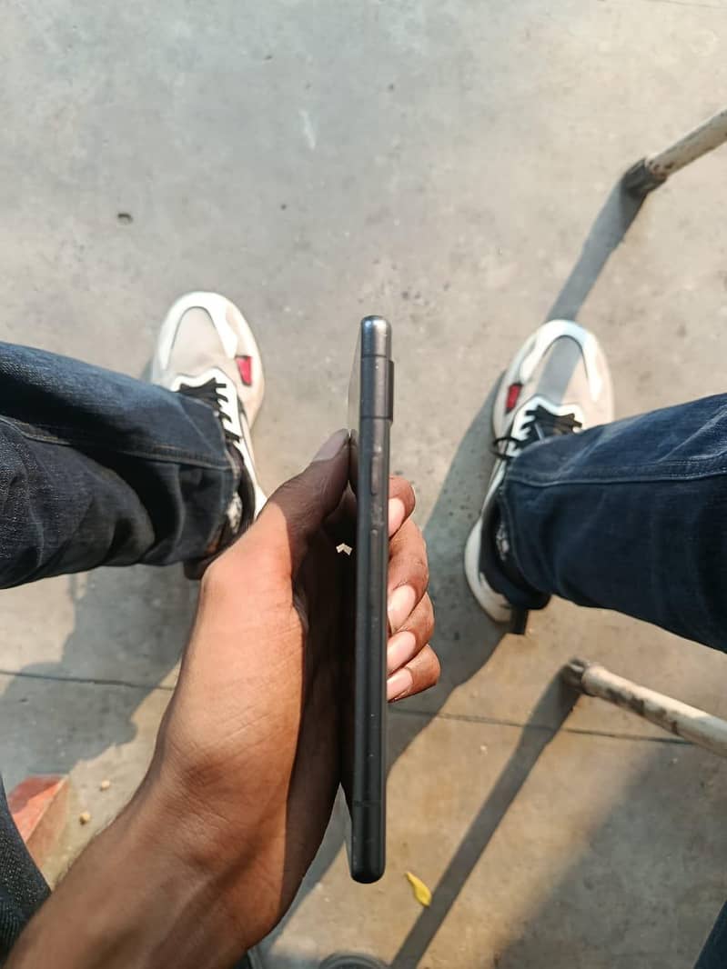 Google Pixel 7a 2