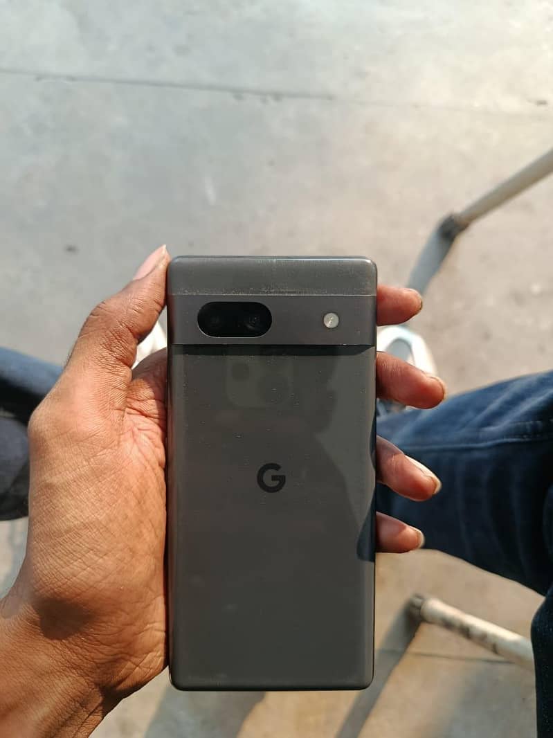 Google Pixel 7a 5