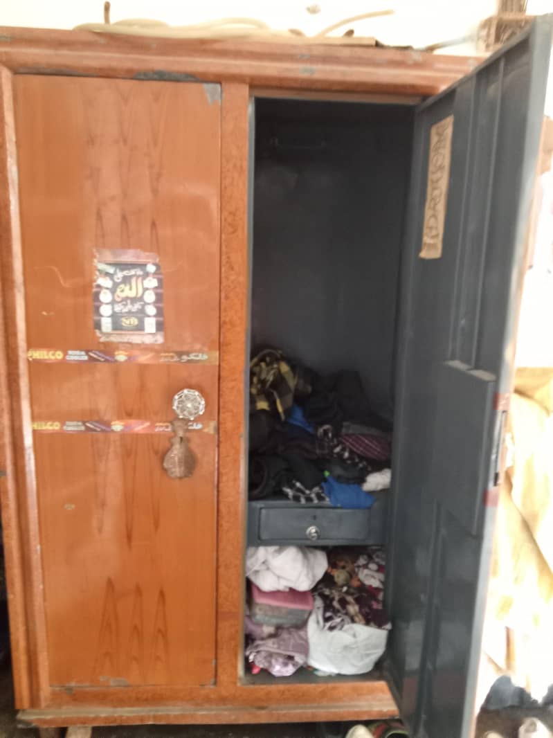 wardrobe 1