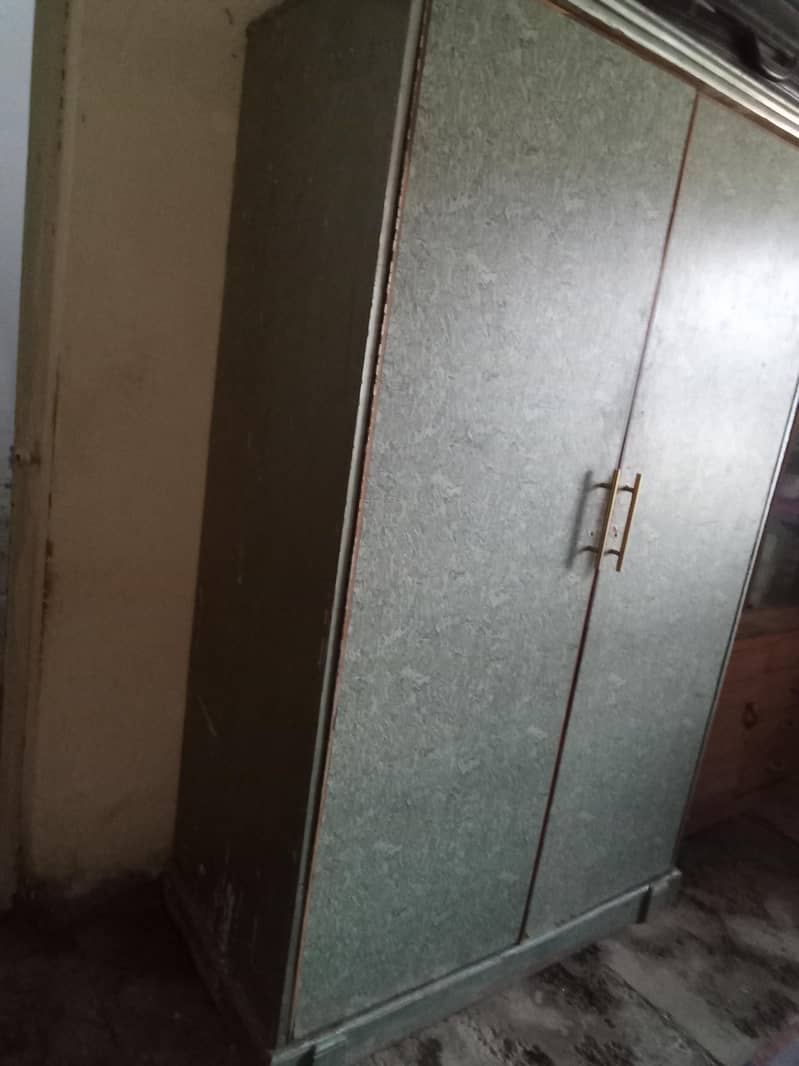 wardrobe 5
