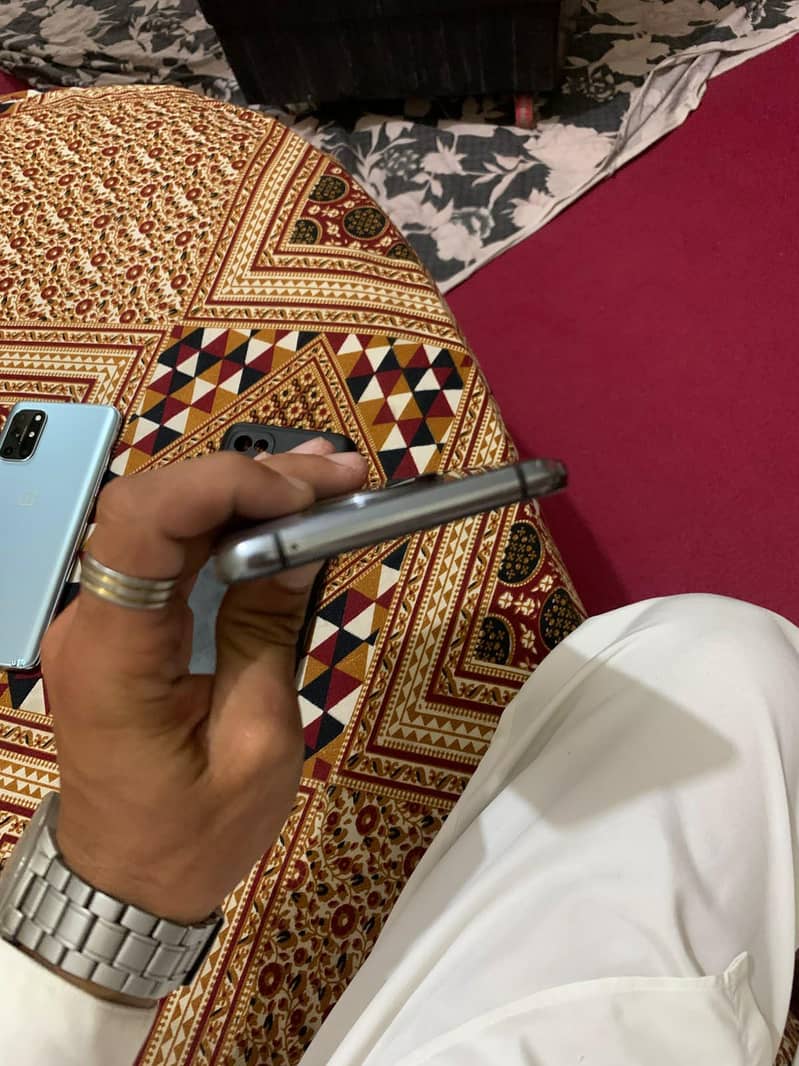 One Plus 7T 5