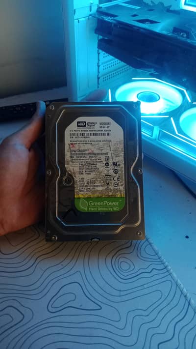 1 TB Hard Drive // Western Digital // 100 Health & Performance