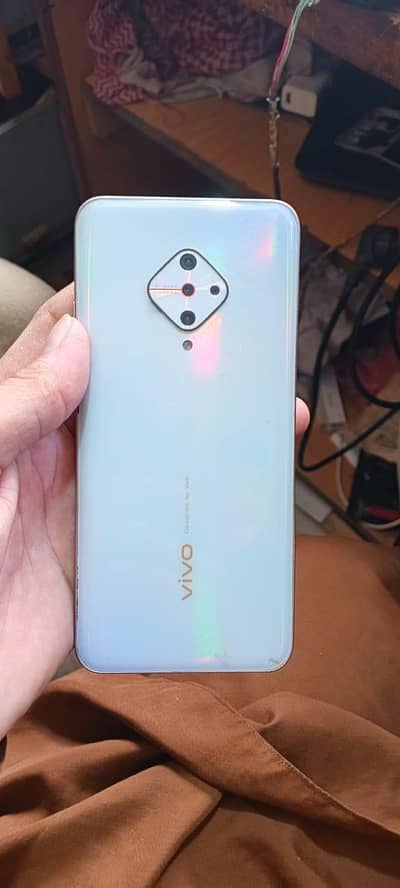 Vivo S1