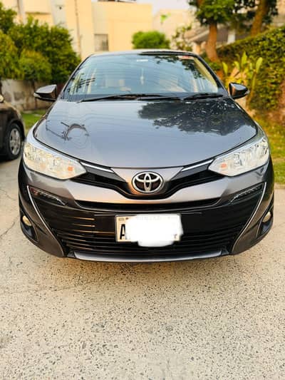 TOYOTA YARIS FULL OPTION JUST LIKE A NEW CAR