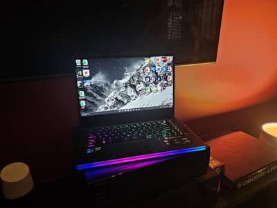 Msi Ge66 Raider/Core i7/11th Gen/RTX 3080/8GB/32GB RAM/2TB NVME/165HZ