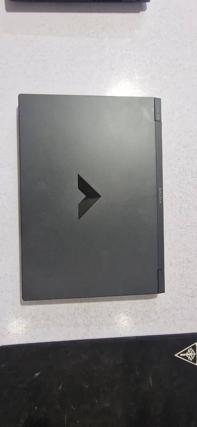 HP victus
