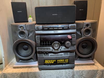 Sony GR8 Music system