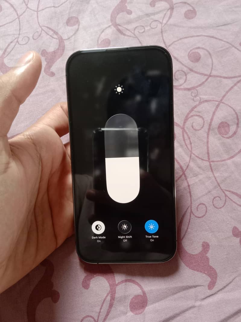 Apple iPhone 14 Pro 2