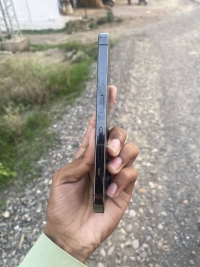 Apple iPhone 13 Pro