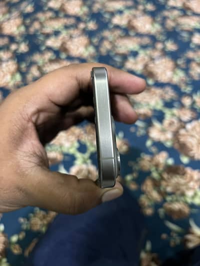 Apple iPhone 15 Pro