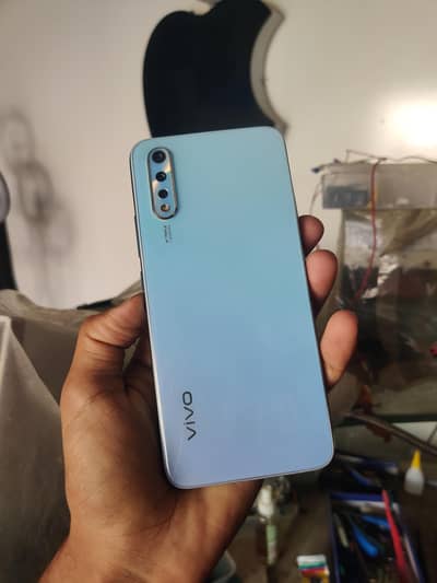 Vivo S1