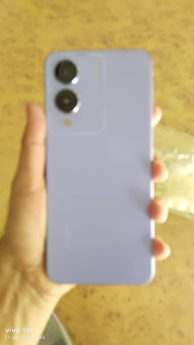 Vivo Y17s mobile for sell 3,3,3, five five six six for for 9